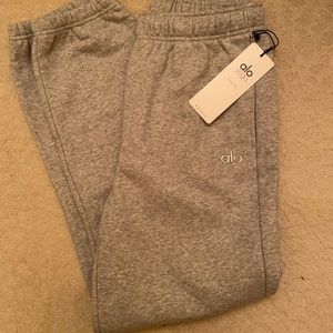 ALO Yoga Women's Dove Grey Heather Accolade Sweatpants~Size Medium~New